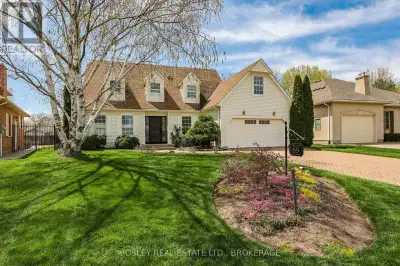 This renovated Cape Cod style charmer is nestled in a quiet neighbourhood of Niagara-on-the-Lake wit...