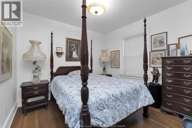 245-247 MCEWAN Windsor, Ontario in Houses for Sale in Windsor Region - Image 15