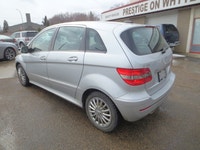 OPTIONS INCLUDE HEATED/POWER LEATHER/CLOTH SEATS, PANORAMIC SUNROOF, POWER WINDOWS/LOCKS/MIRRORS, AI... (image 4)