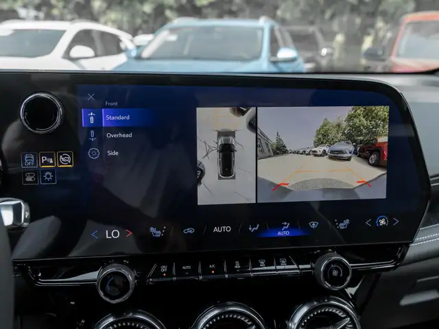 2025 Chevrolet Blazer EV LT AWD Midnight Edition- HD Surround Vi in Cars & Trucks in Markham / York Region - Image 17