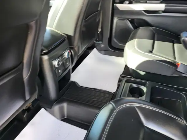 Ford Explorer XLT 20216063876172742860815