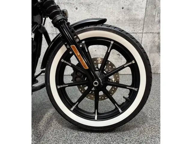 2019 Harley-Davidson XL883N IRON 883 in Sport Touring in Saguenay - Image 7