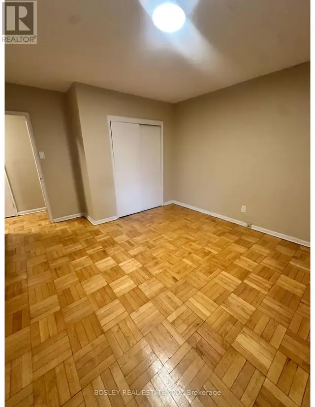 210 - 970 EGLINTON AVENUE E Toronto (Leaside), Ontario in Long Term Rentals in City of Toronto - Image 7