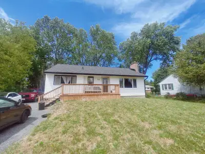 Address: 52 Olive Crescent, Unit 2, Kingston Rent: $1,895/month (plus electricity, 40% of gas and wa...