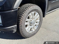 4WD Crew Cab 159 Denali ... Engine: Turbocharged Diesel V8 6.6L/ Other Equipment ENGINE DURAMAX 6.6L... (image 9)