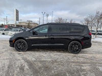 The 2026 Chrysler Pacifica Select offers a blend of style, comfort, and family-friendly technology i... (image 2)