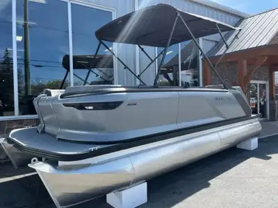Bay Marine Sales 2025 Manitou Cruise 20 Bench 50 Mercury,2 Toon br>Hdr steeringMatte black power coa...