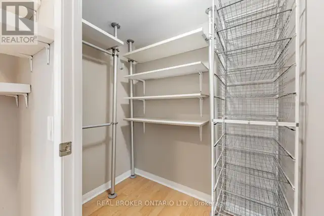 2011 - 153 BEECROFT ROAD Toronto (Lansing-Westgate), Ontario in Long Term Rentals in City of Toronto - Image 12