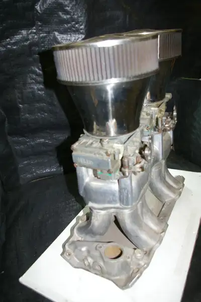 BIG BLOCK CHEVY TR2X, DUAL TUNNEL RAM INTAKE, 2 X 660 CFM CARBURETORS, REBUILT, NEVER USED, INCLUDES...