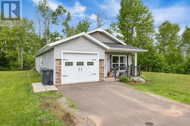 220 Hollis Avenue Stratford, Prince Edward Island62863316670210122