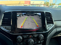 2022 Jeep Grand Cherokee WK Limited Loaded! - 4-wheel drive - Leather & heated seats - Touchscreen w... (image 7)