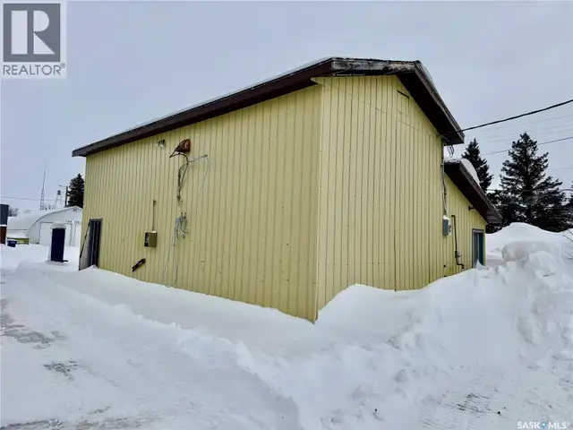 141 4th STREET Star City, Saskatchewan in Commercial & Office Space for Sale in Nipawin - Image 11