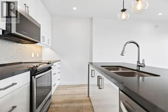 506 - 479 CHARLTON AVENUE Hamilton (Stinson), Ontario in Condos for Sale in Oakville / Halton Region - Image 10