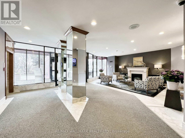 #P-10 -100 OBSERVATORY LANE Richmond Hill, Ontario in Condos for Sale in Markham / York Region - Image 4