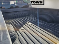 2022 Ford Super Duty F-250 LARIAT with 100,442 km. Clean history with no accidents See Carfax report... (image 5)