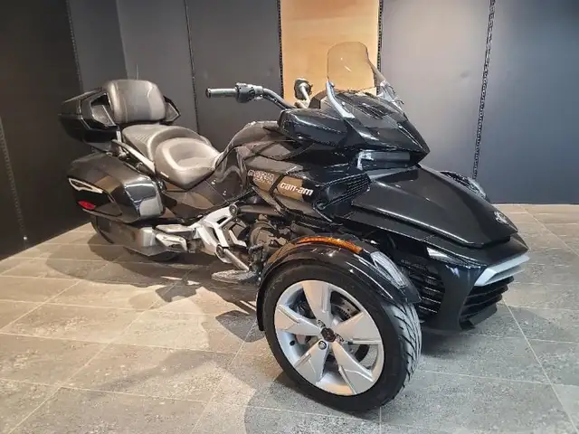 2023 CAN-AM F3 Limited SE6 in Sport Touring in Lanaudière - Image 2