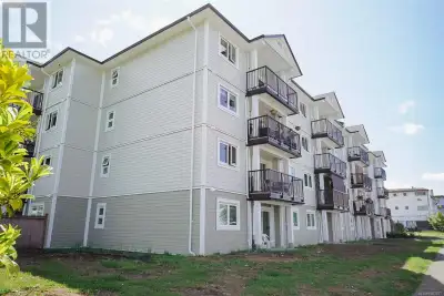 Looking for a no-fuss investment or a peaceful place to call home? This 674 sq ft, 1 bed, 1 bath con...