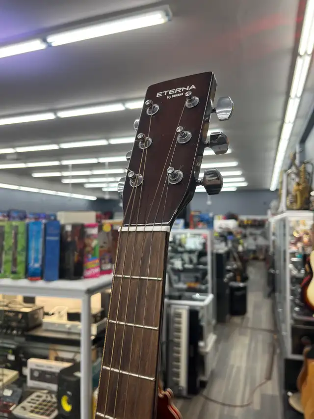 Eterna by Yamaha EF-31 Acoustic Guitar in Guitars in City of Toronto - Image 3