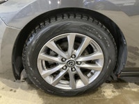 La Mazda Mazda3 Sport GX AUTOMATIQUE MAGS CAMERA RECUL A/C CRUISE 2019 offerte chez AutoStudio 72 à... (image 7)