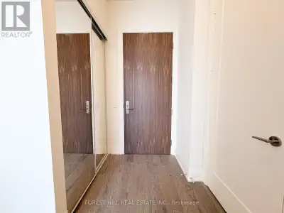 Experience modern urban living in this brand new, never-lived-in penthouse suite, offering approxima...