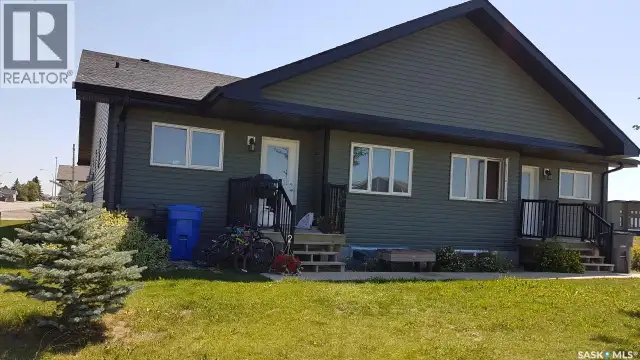1 201 Carlyle AVENUE Carlyle, Saskatchewan in Condos for Sale in Regina - Image 2