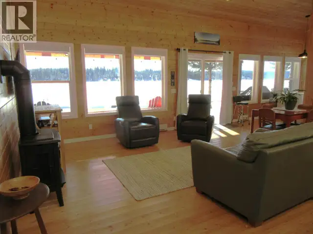 7634 BURGESS ROAD Deka Lake / Sulphurous / Hathaway Lakes, Briti in Houses for Sale in 100 Mile House - Image 18