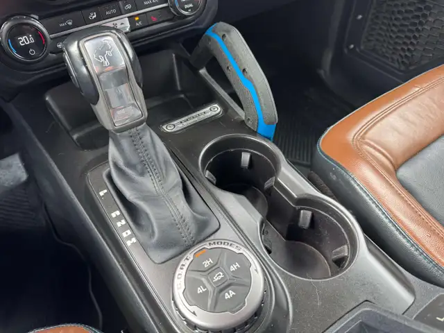 2021 Ford Bronco Outer Banks5615530356618137625