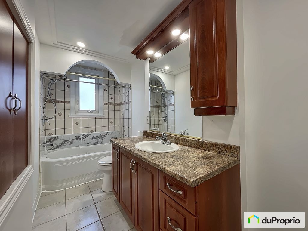 $622,000 - Triplex for sale in Beauport — photo 2