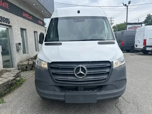 2020 Mercedes-Benz Sprinter fourgonnette toit haut - 144 in Cars & Trucks in Laval / North Shore - Image 7