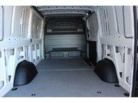 2019 MERCEDES SPRINTER 2500 -- 144 - LOW ROOF!!! 3.0L V6 DIESEL ENGINE !!! 2 SEATER !!! -- ONLY 231,... (image 1)