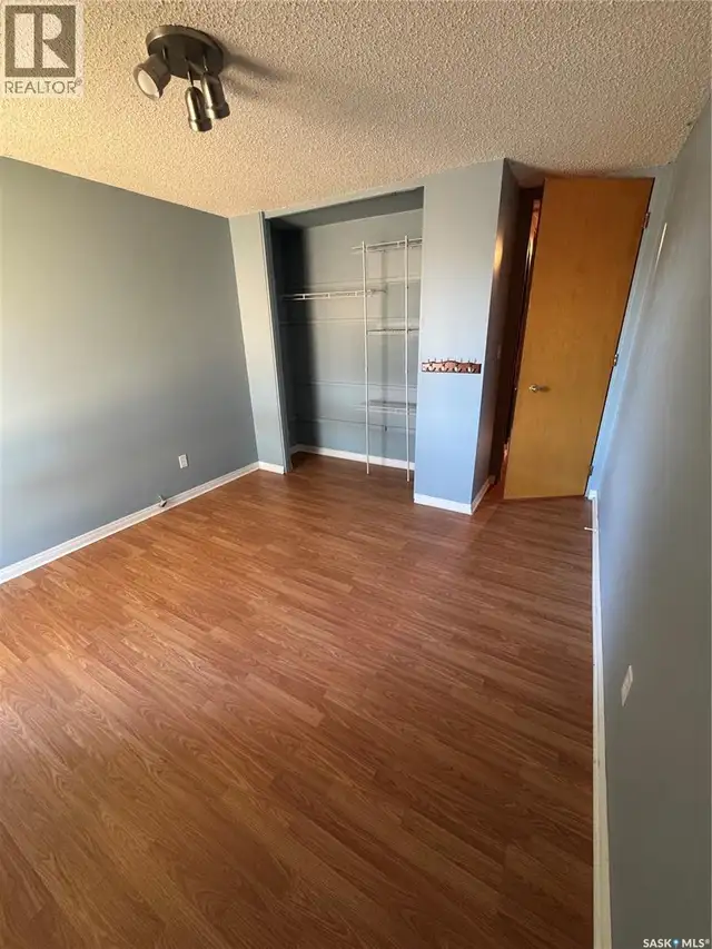 522 1st STREET E Lafleche, Saskatchewan in Houses for Sale in Moose Jaw - Image 11