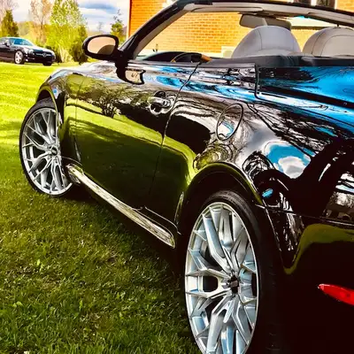 LEXUS SC 430 2002 156000 KM INTERIEUR CUIR BLANC ETAT NEUF MAGS BBS 20 POUCES NEUF PLUS PNEUS VALEUR...