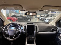 **SUMMER SPECIAL!** FEATURING : AWD, BIG TOUCHSCREEN INFOTAINMENT, HIGHLY EQUIPPED, VERY CLEAN! FINI... (image 8)