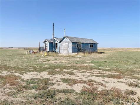 Anderson Acreage in Houses for Sale in Moose Jaw - Image 4