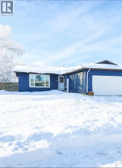 Welcome to the booming town of Rosthern! Situated on a spacious corner lot on a quiet street your wi...
