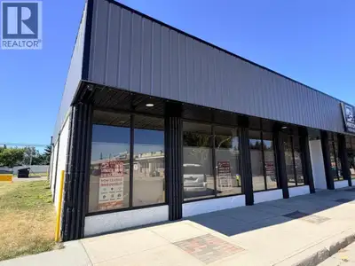 This expansive 3,040 sq. ft. commercial bay offers one of the largest and most flexible layouts in t...