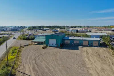 Prime Commercial Investment – 11112 269 Road, Fort St. John Price: $2,100,000 MLS®: C8072152 Looking...