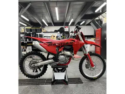 2025 GASGAS MC 250F GASGAS MC 250F 2025 Les photos peuvent être à titre indicatif et sans inscriptio...