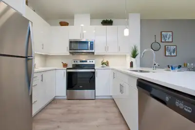 BEAUTIFUL 2 BEDROOM APARTMENT FOR RENT IN GUELPH'S EAST END PERFECT FOR MATURE ACTIVE ADULTS, RETIRE...