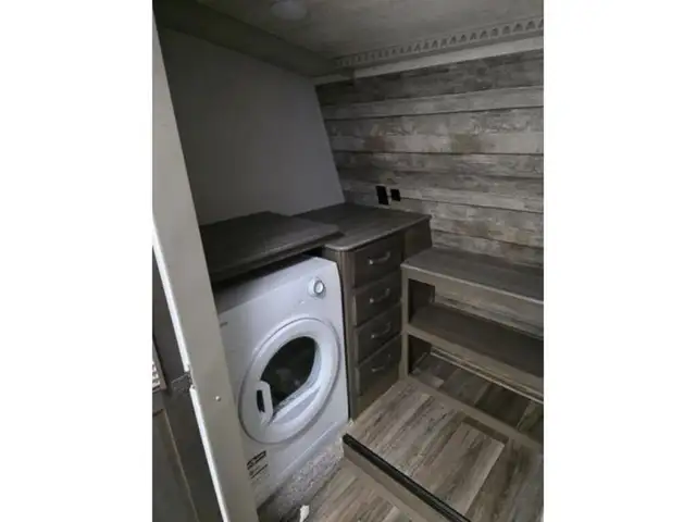 2022 Keystone RV Cougar 355FBS in Travel Trailers & Campers in Penticton - Image 24