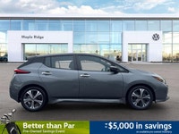 Experience cutting-edge electric mobility and smart technology in this 2020 Nissan LEAF SV. With a p... (image 5)