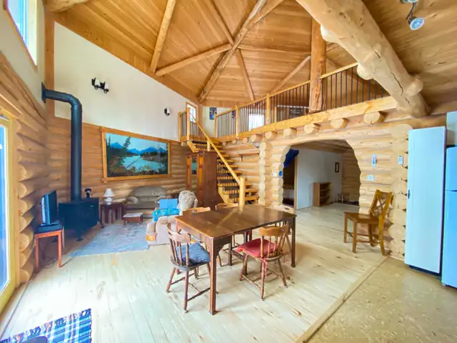 Log home on 10.98 acres (40 mins from Faro) - Felix Robitaille® in Houses for Sale in Whitehorse - Image 10