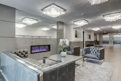 SKYGATE TOWER – Elevated Downtown Living in Calgary's Beltline Modern Suites with City Views, Fitnes...