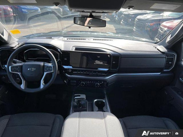 2025 Chevrolet Silverado 1500 RST 4WD Crew Cab | Heated Seats in Cars & Trucks in Strathcona County - Image 4