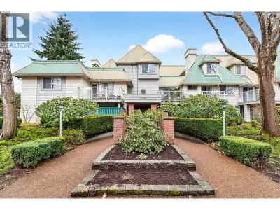 Best value for a SPOTLESS, spacious 2 bed, 2 bath CORNER home in Maple Ridge! Tucked away on a quiet...