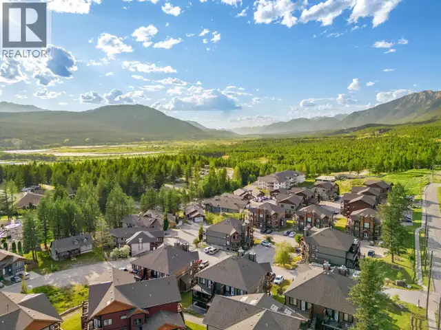 7307 PROSPECTOR Avenue Unit# 202 Radium Hot Springs, British Col in Condos for Sale in Cranbrook - Image 3