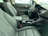 Leather Seats! This Buick Envision combines a practical size with a long list of standard features t... (image 2)