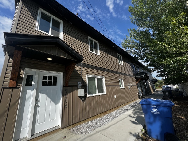 2.5 Bedroom Townhouse Great Price! Long Term Rentals Fort St