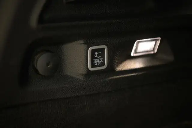 2023 Jeep Grand Cherokee L Summit | Sunroof | Night Vision in Cars & Trucks in Winnipeg - Image 12