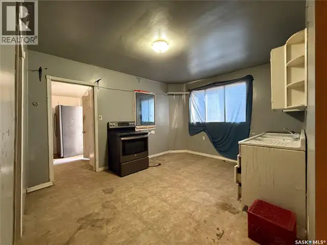 121 1st AVENUE W Shaunavon, Saskatchewan in Houses for Sale in Swift Current - Image 11